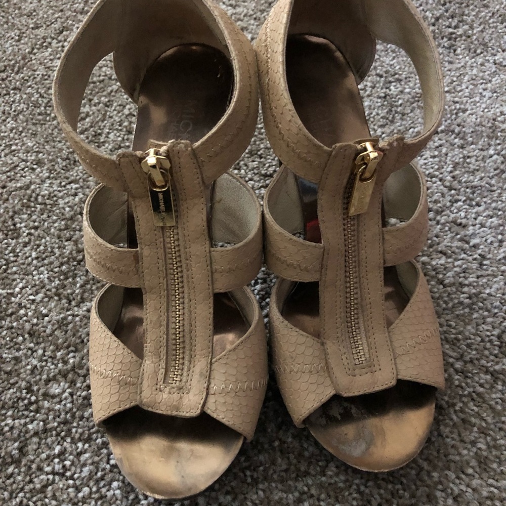 Micheal Kors heel